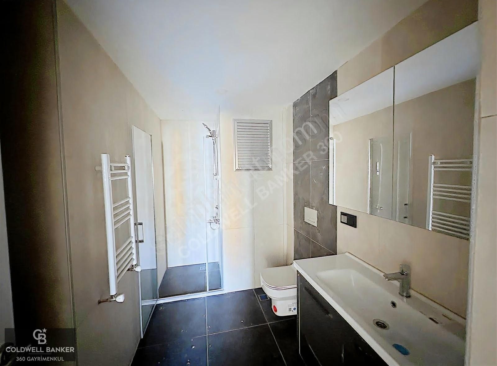 Geniş Peysajlı Kapalı Otoparklı Merkezi Konumda Satılık 3+1 - Görsel 4