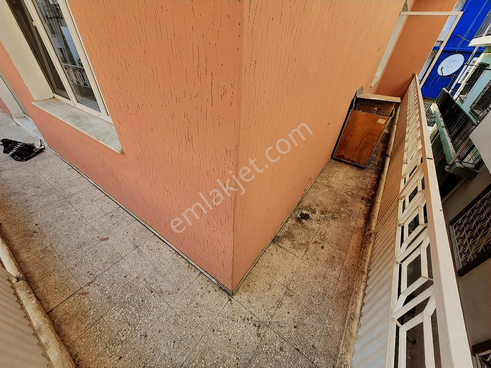 Konak Gürçeşme,iğdelidurak.üst Sokağında//teraslı,89m2/2katlı Ev - Görsel 14