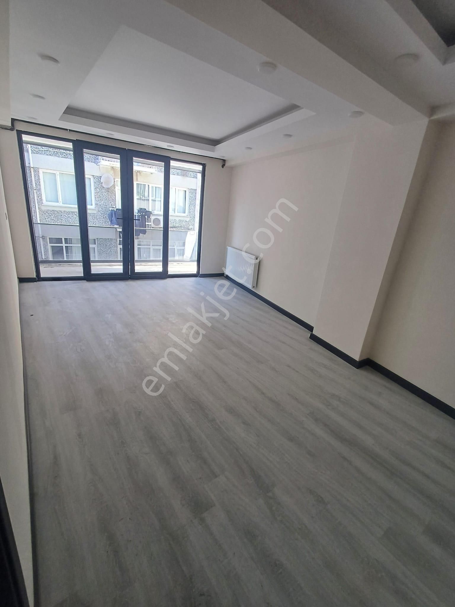 Beyoğlu Hacıahmet Mahallesi'nde Krediye Uygun Fırsat 3.kat Daire - Görsel 2