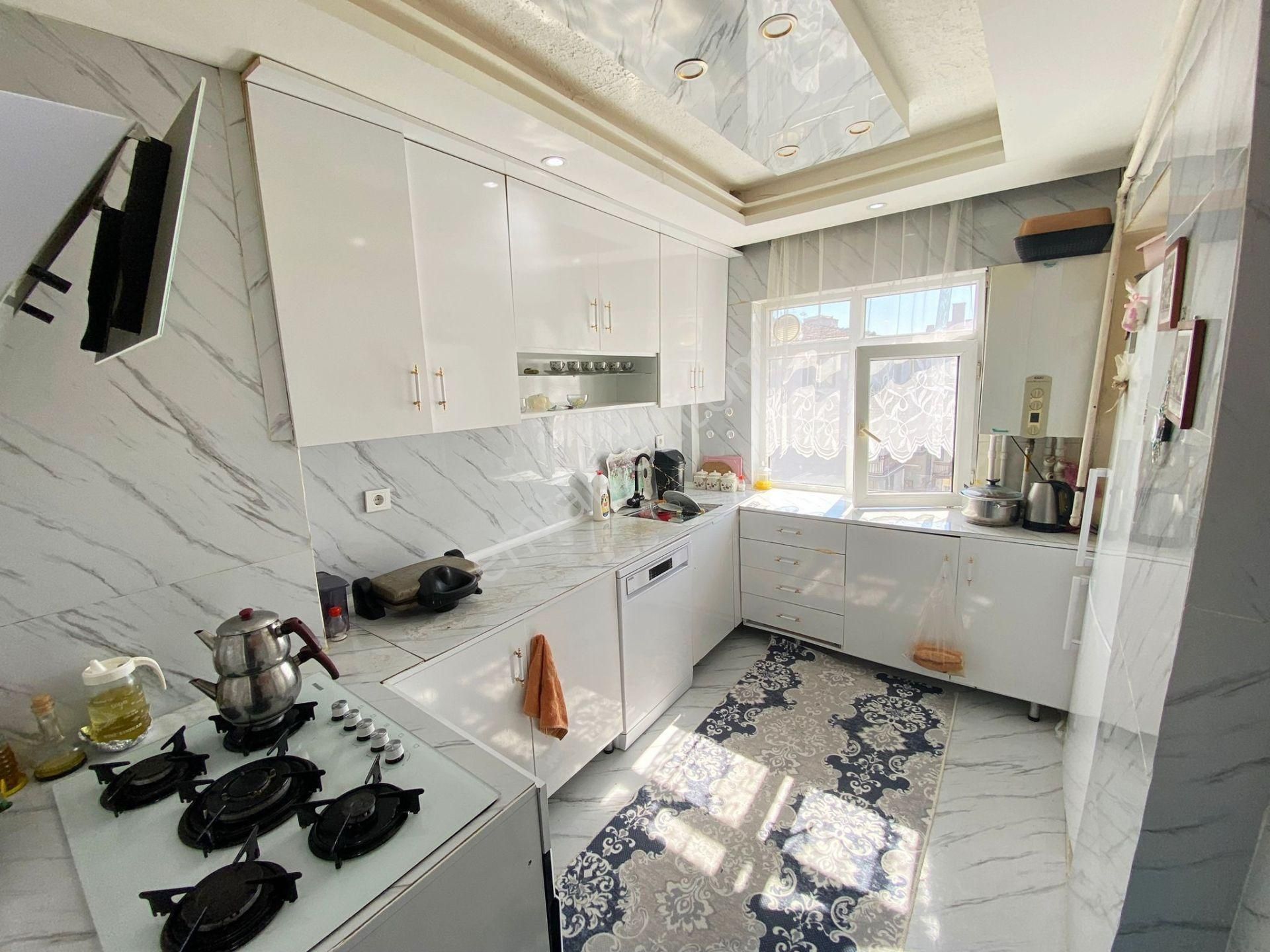 Sincan Plevnede 3+1 Full Yapılı 4.son Kat Harika Konumda Daire