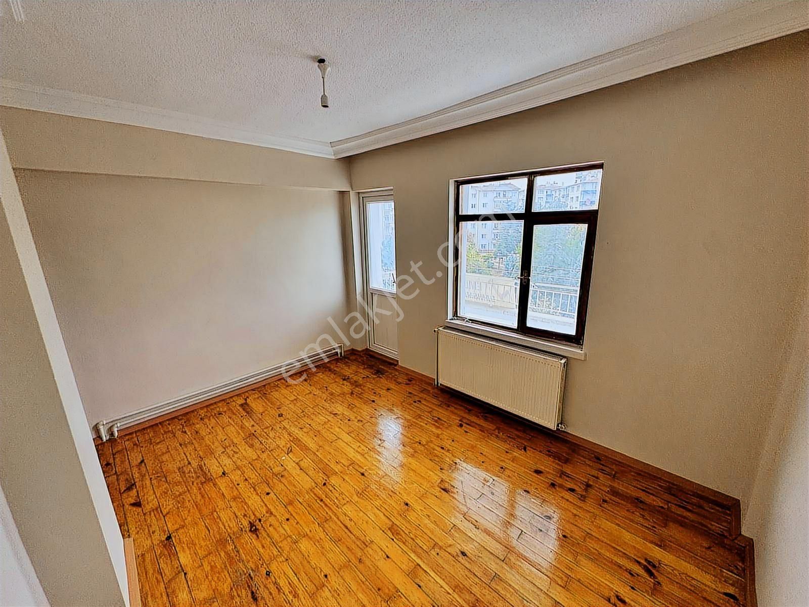 Sincan 12.cadde'de 3+1 Sitede Geniş Park Cepheli Kiralık Daire - Görsel 9