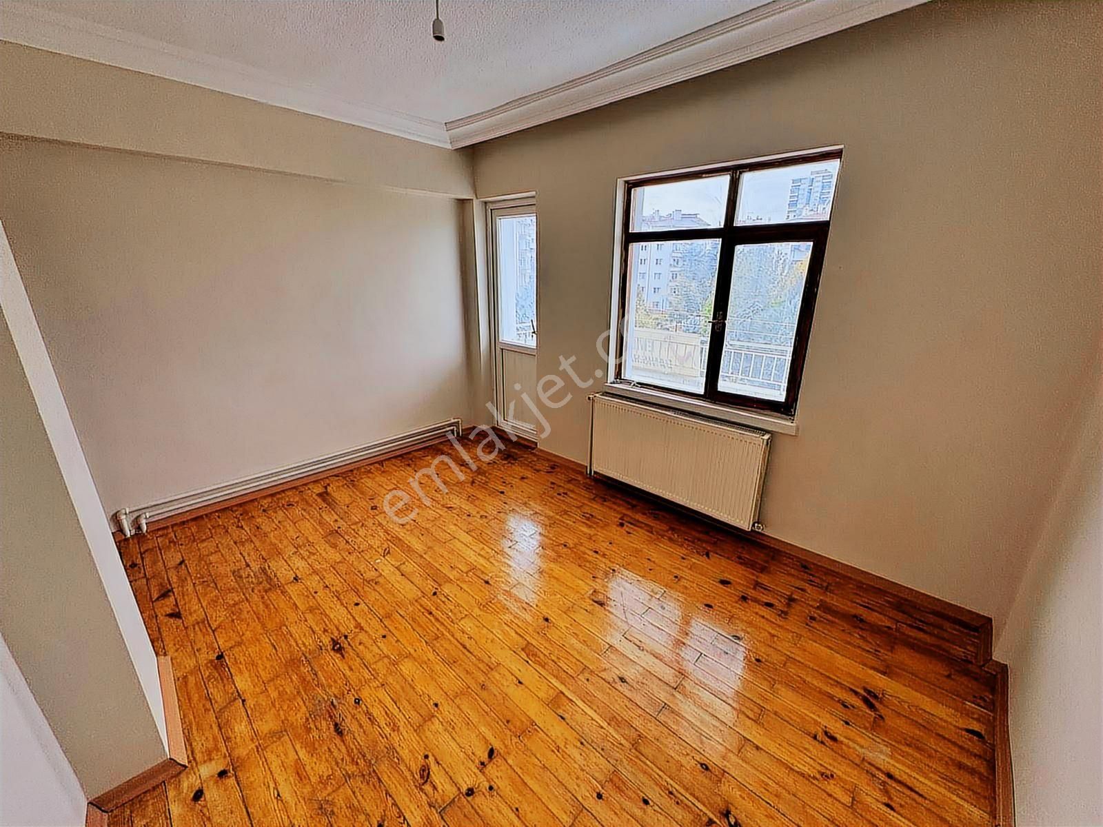 Sincan 12.cadde'de 3+1 Sitede Geniş Park Cepheli Kiralık Daire - Görsel 27