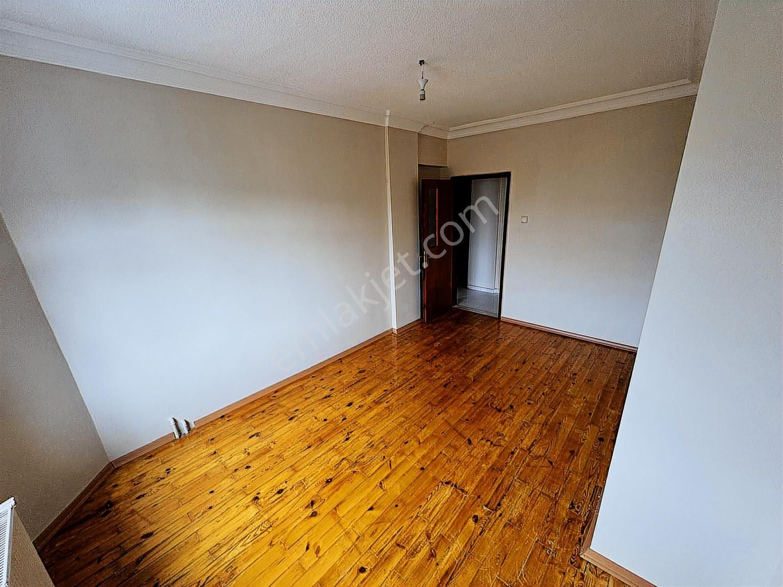 Sincan 12.cadde'de 3+1 Sitede Geniş Park Cepheli Kiralık Daire - Görsel 18