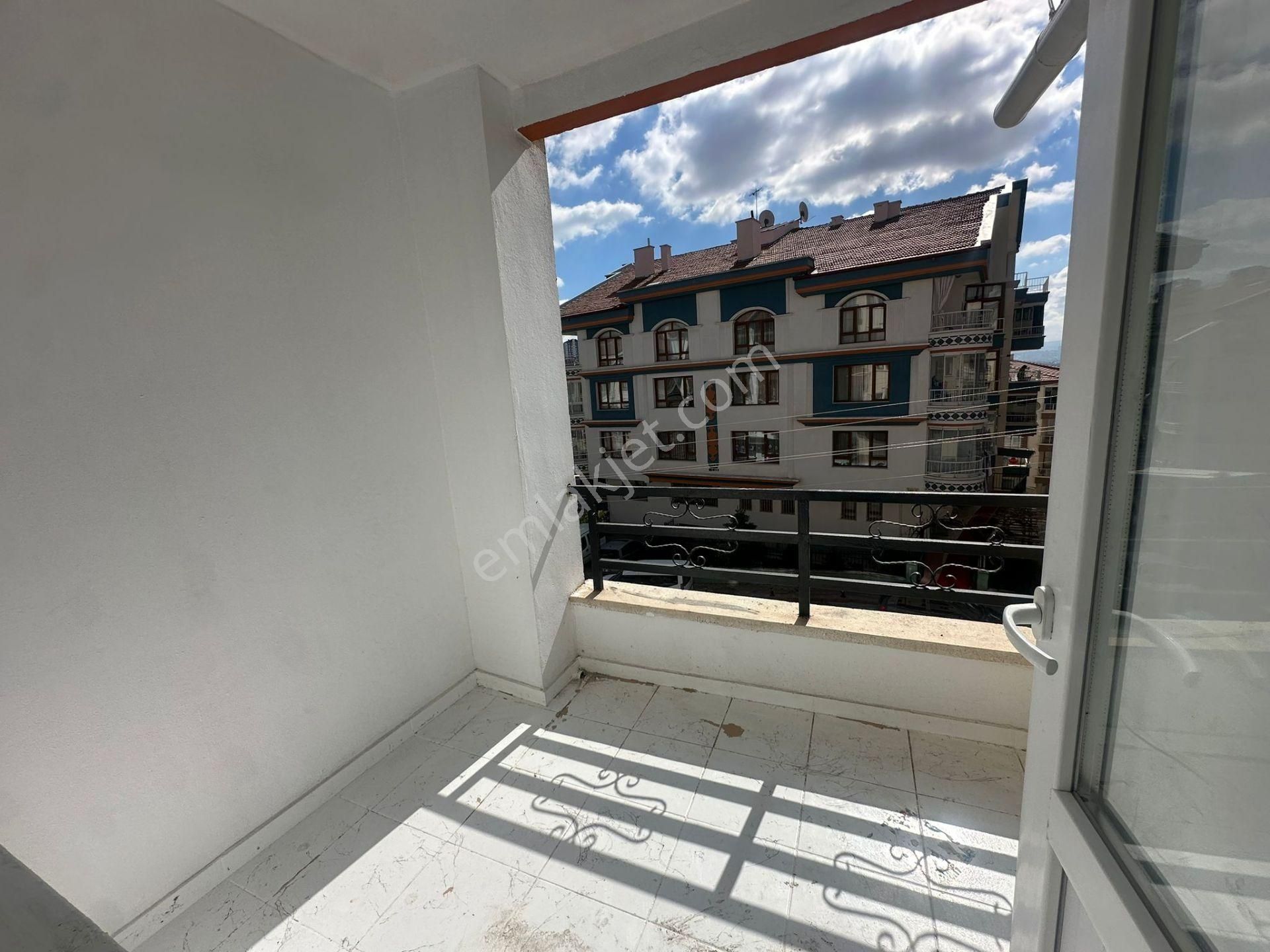 Keçiören Esertepede Katta Asansörlü Ful Yapılı Kiralık Daire - Görsel 35