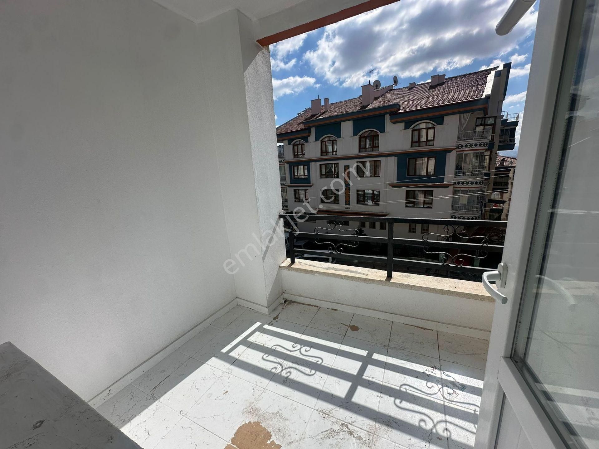 Keçiören Esertepede Katta Asansörlü Ful Yapılı Kiralık Daire - Görsel 34