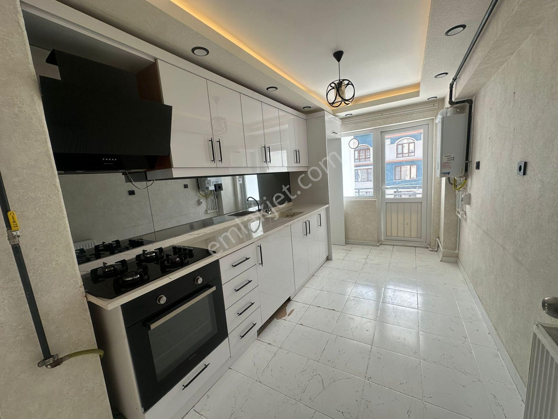 Keçiören Esertepede Katta Asansörlü Ful Yapılı Kiralık Daire - Görsel 4