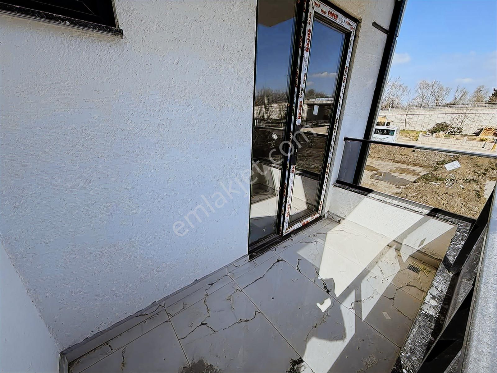 Ömer İnan Remax Hür Fatih Mah. 3+1 Sıfır Ferah Daire - Görsel 4