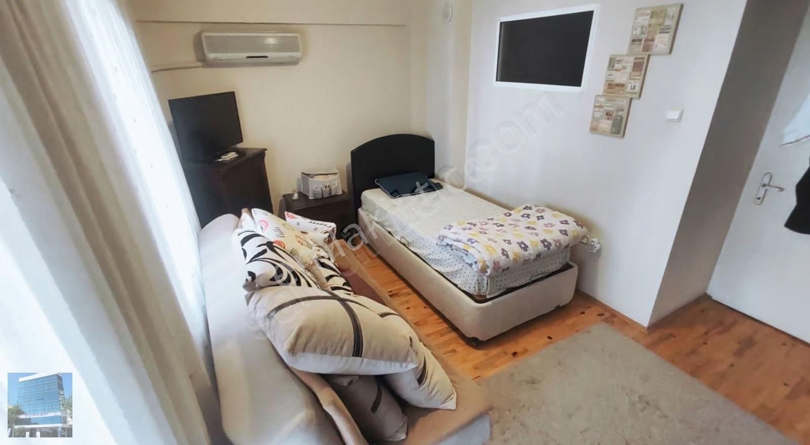 Karşıyaka Belediyesi Yakını Satılık 3+1 Arakat Daire - Görsel 11