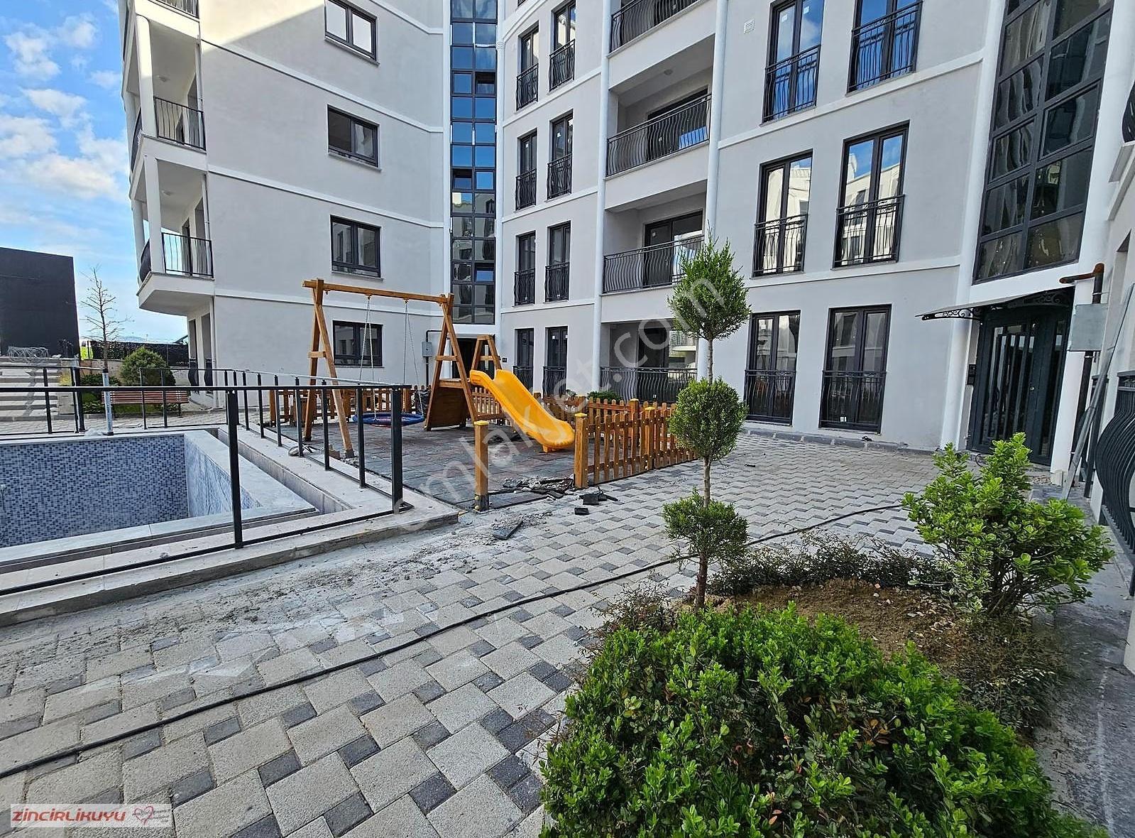 Kent Meydanı Sitede Havuzlu,kapalı Otoparklı Bahçeli 3+1-170m2 - Görsel 9
