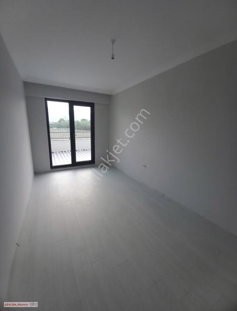 Kartepe Kent Meydanı Sitede Havuzlu,kapalı Otoparklı 3+1 Dubleks - Görsel 8
