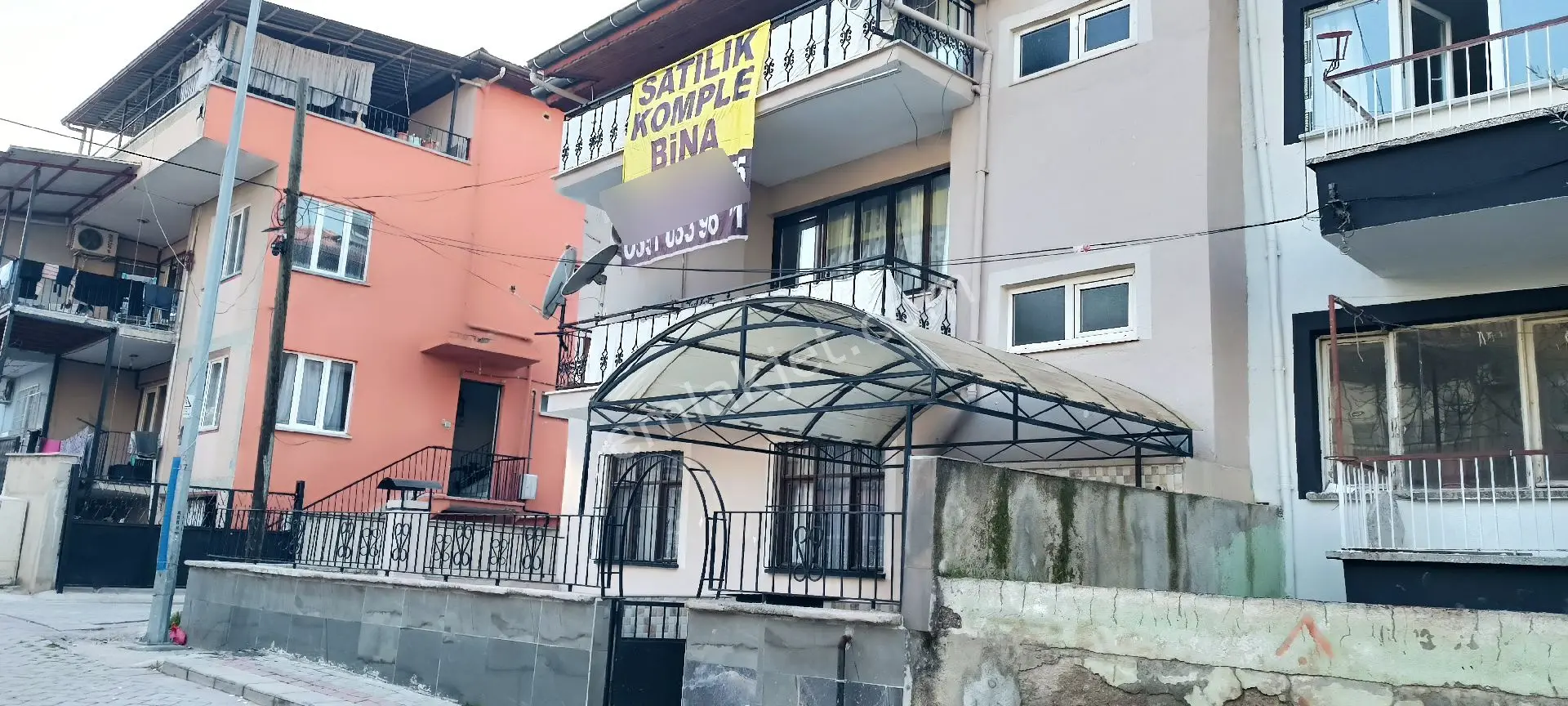 Sevindik'te Bu Fiyata Yaptıramayacağınız Son Derece Bakımlı 3 Katlı Bina