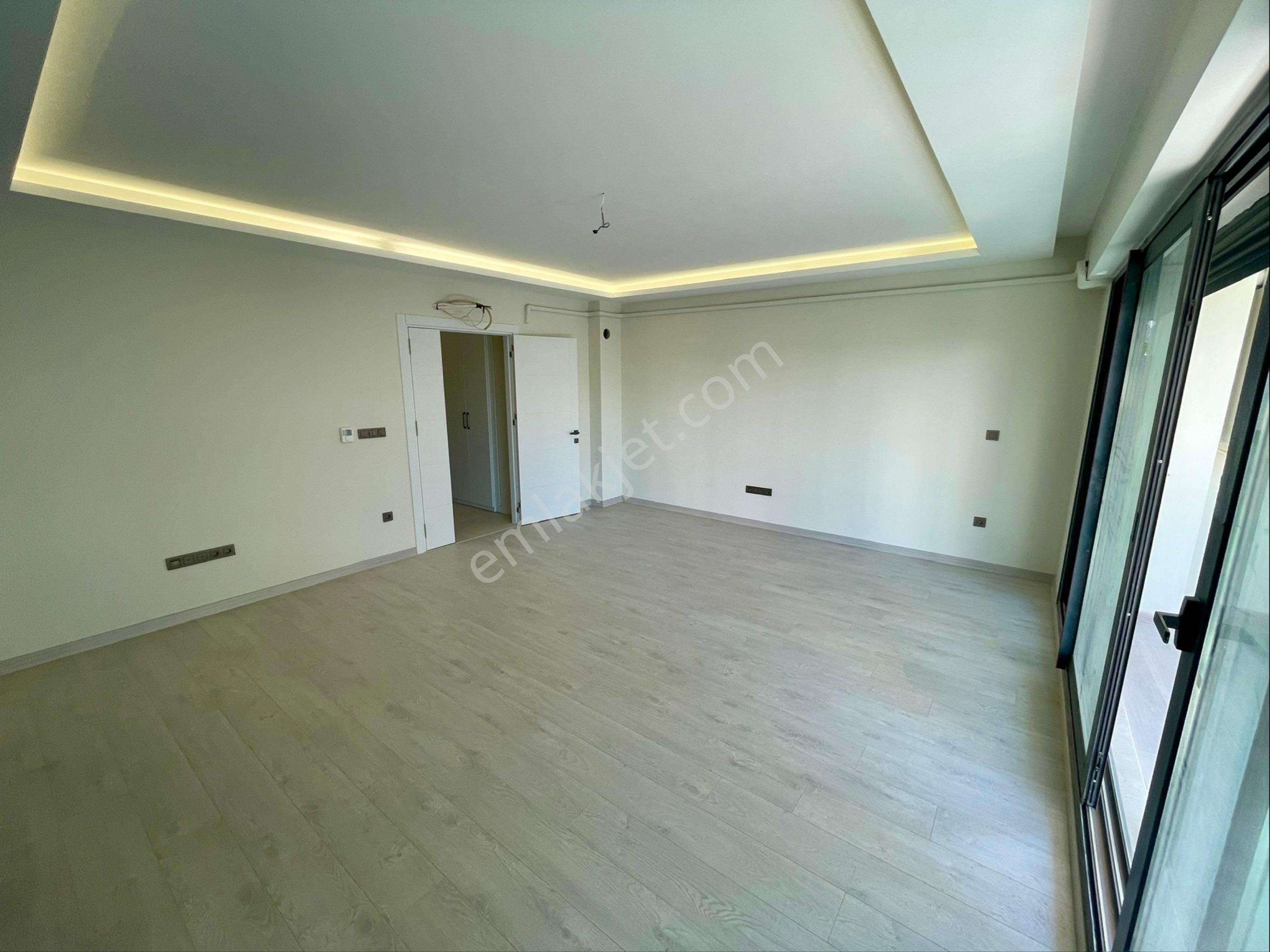 Bornova Küçükpark’ta Modern 3+1 – Önü Açık, Sıfır Daire - Görsel 3