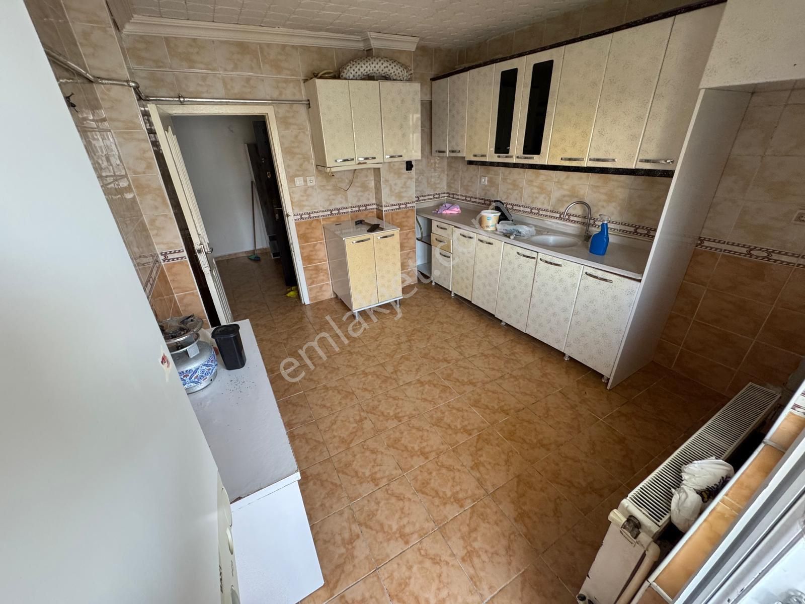 Ahi Evran Mh'de Lüks 3 Banyolu Kilerli 275m² Satılık 5+1 Teras - Görsel 4