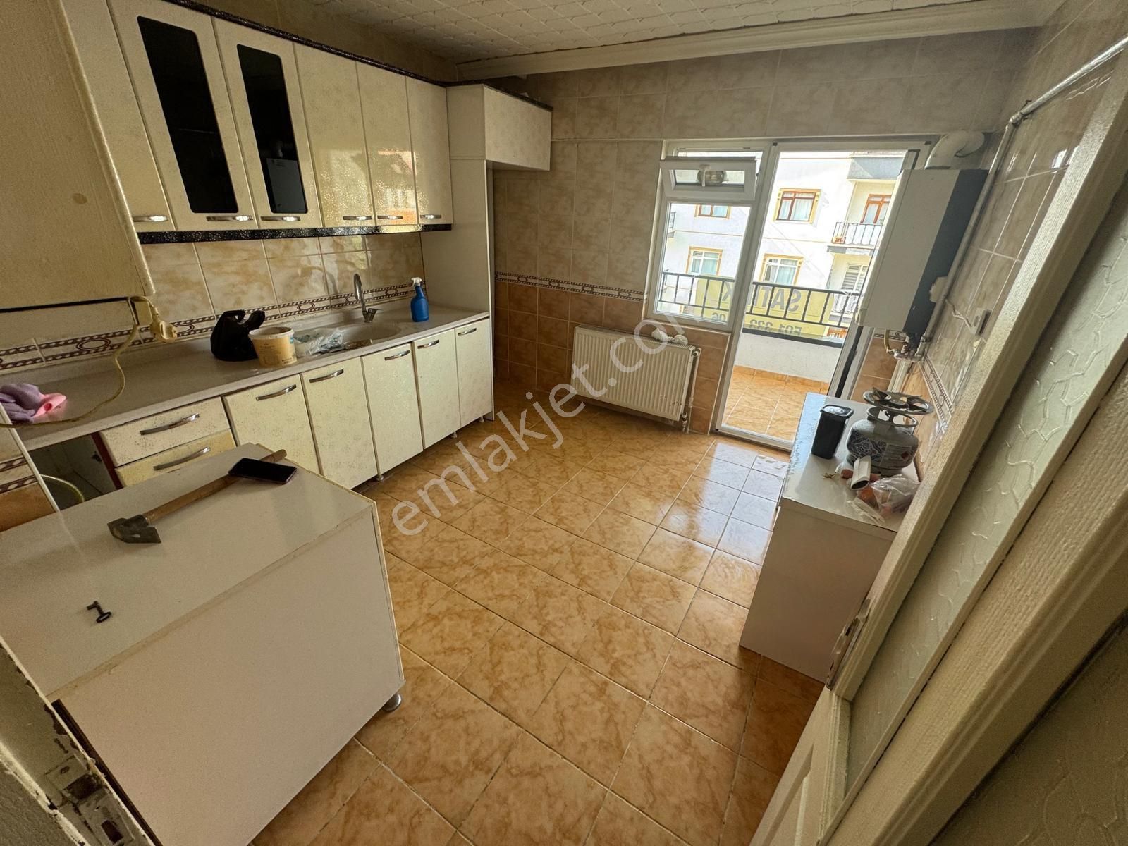 Ahi Evran Mh'de Lüks 3 Banyolu Kilerli 275m² Satılık 5+1 Teras