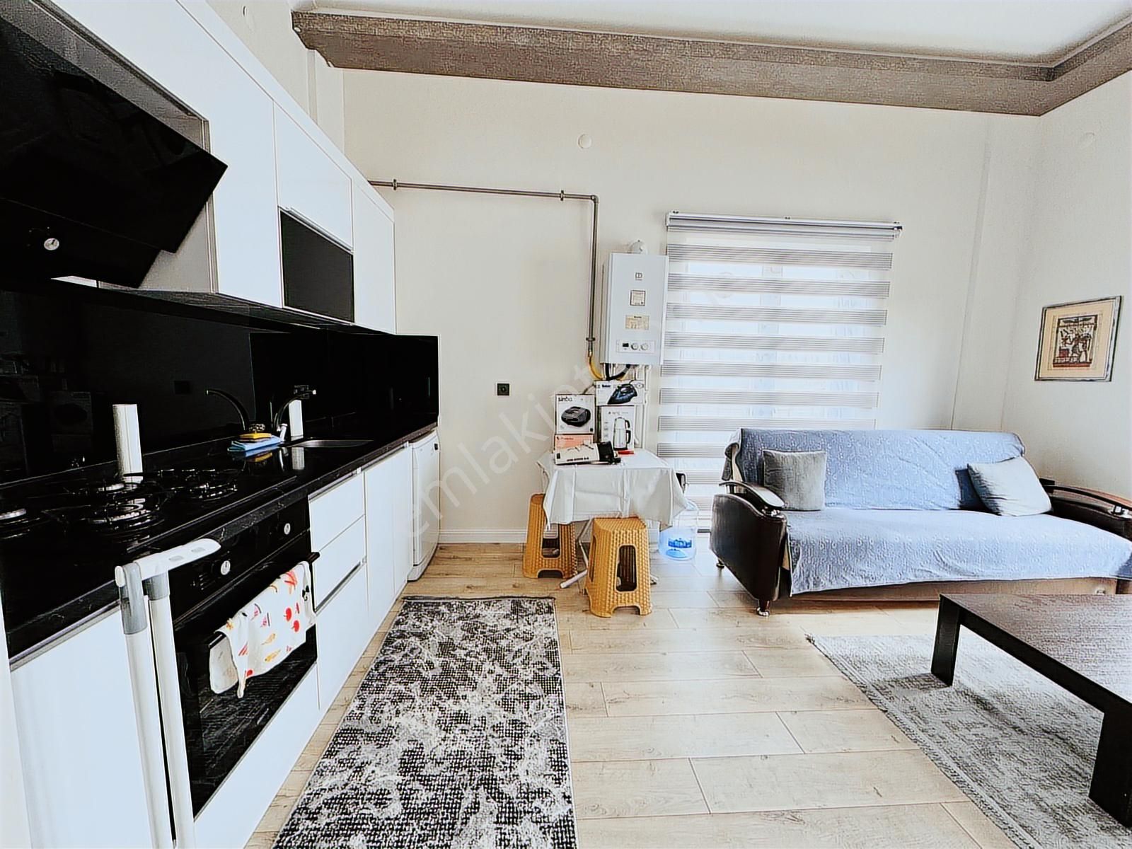 İncekte Bulvara Yakın Full Eşyalı 1+1 Kiralık Daire | Oturuma H