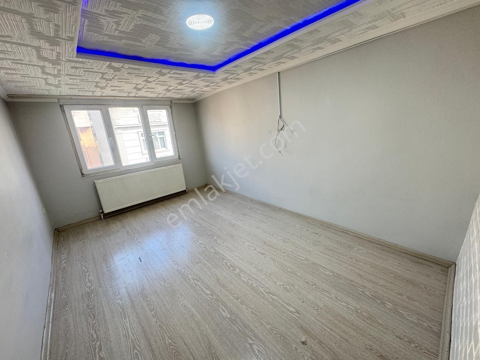 Üç Kardeşler'den İsmetpaşa Mh 2+1 95m2 Kiralık Daire