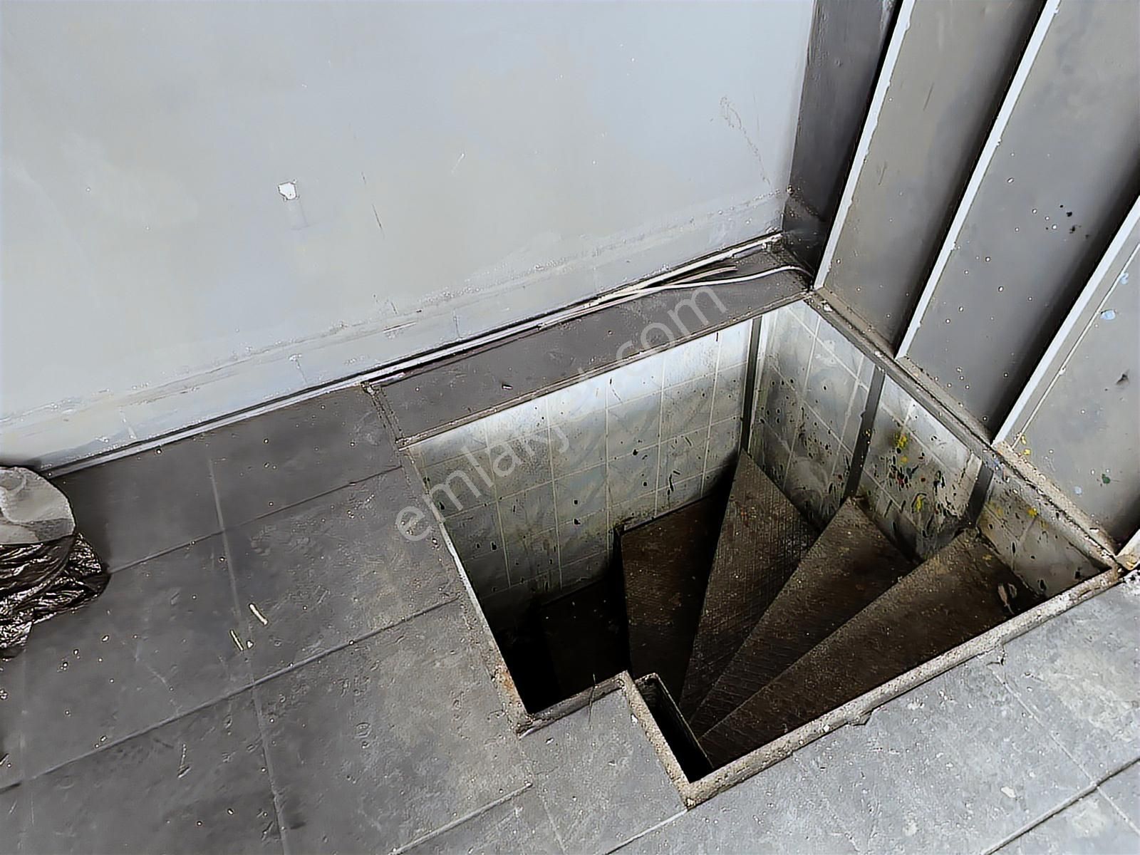 Bakırköy 10 Temmuz Cd. Marmaraya 2 Dakika Kiralık 22 M2 Dükkan - Görsel 12