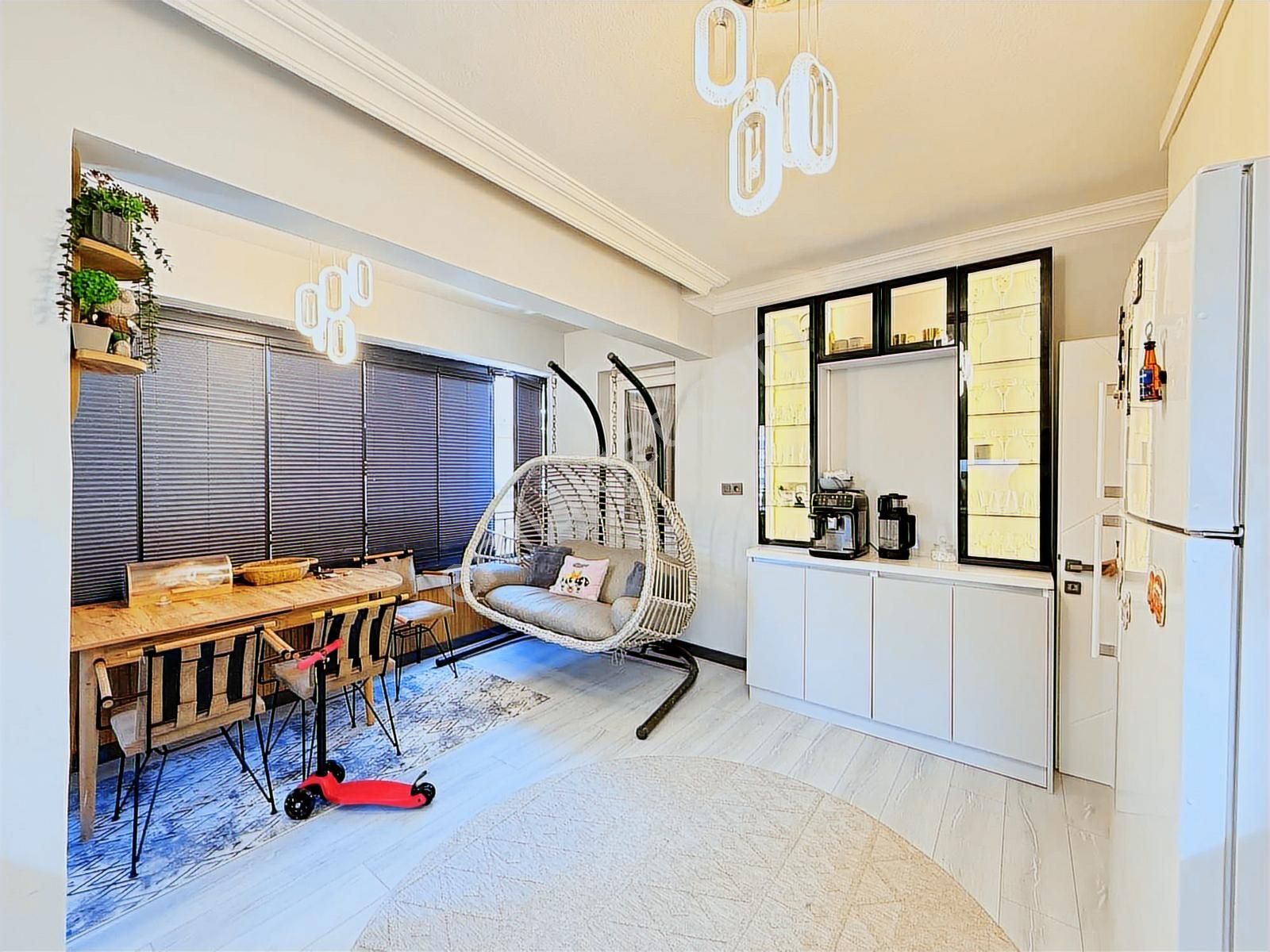 Böylesini Bulamazsın! Özel Yapım 3+1 Ayrı Mutfak Katta Tek - Görsel 4