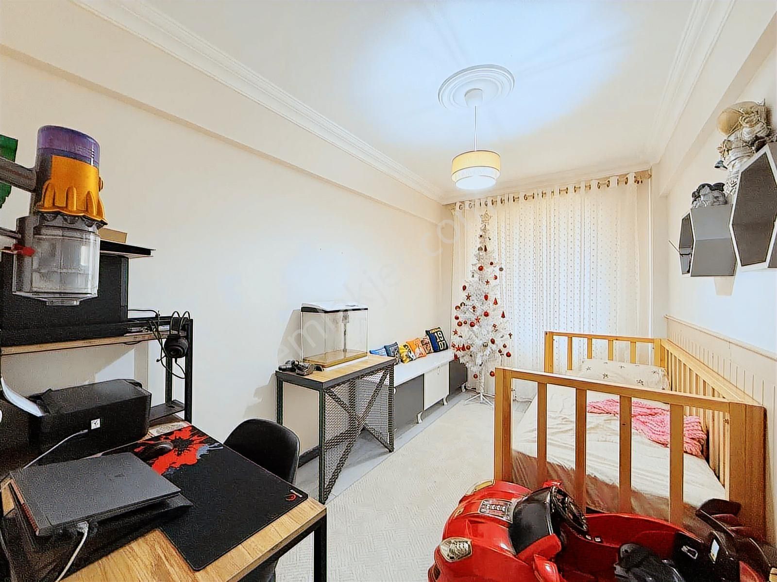 Böylesini Bulamazsın! Özel Yapım 3+1 Ayrı Mutfak Katta Tek - Görsel 8