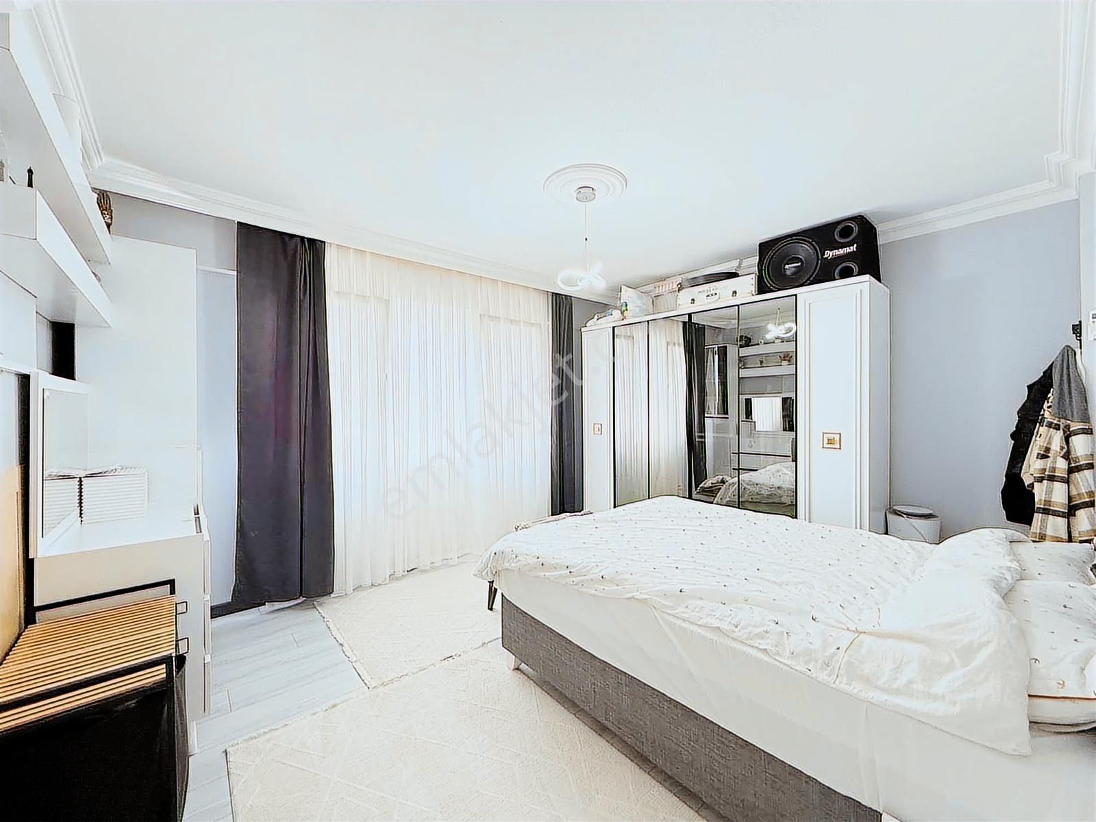 Böylesini Bulamazsın! Özel Yapım 3+1 Ayrı Mutfak Katta Tek - Görsel 16