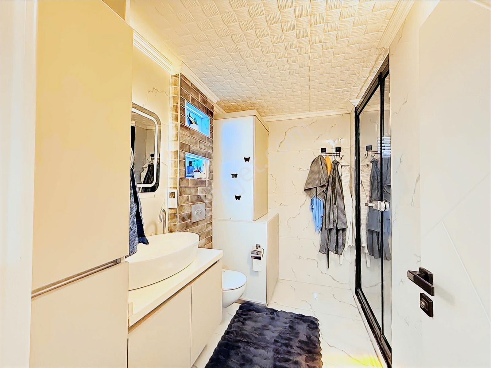 Böylesini Bulamazsın! Özel Yapım 3+1 Ayrı Mutfak Katta Tek - Görsel 13