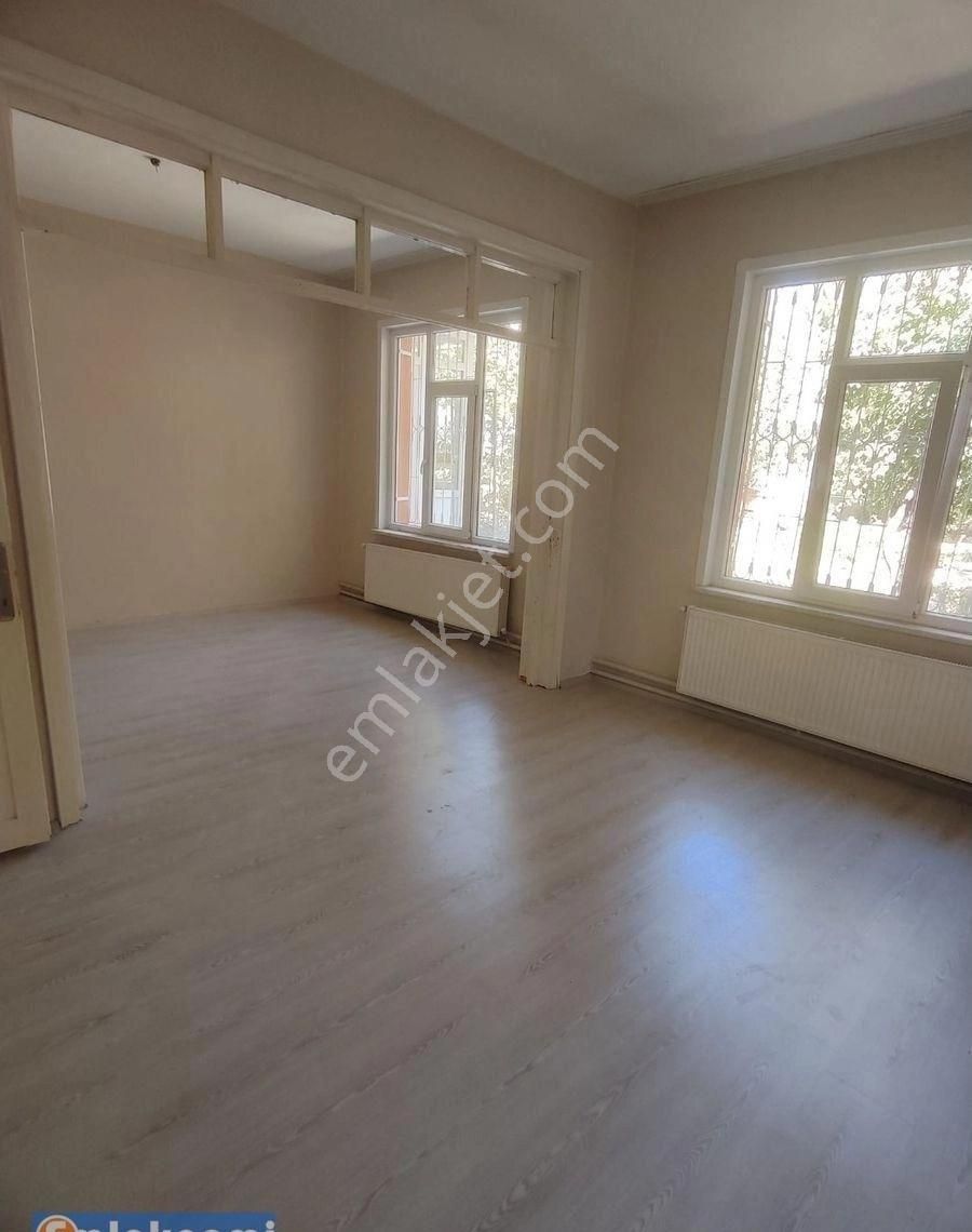 Emlaknomi'den Erenköy Mah'de Kiralık Müstakil Ev - Görsel 19