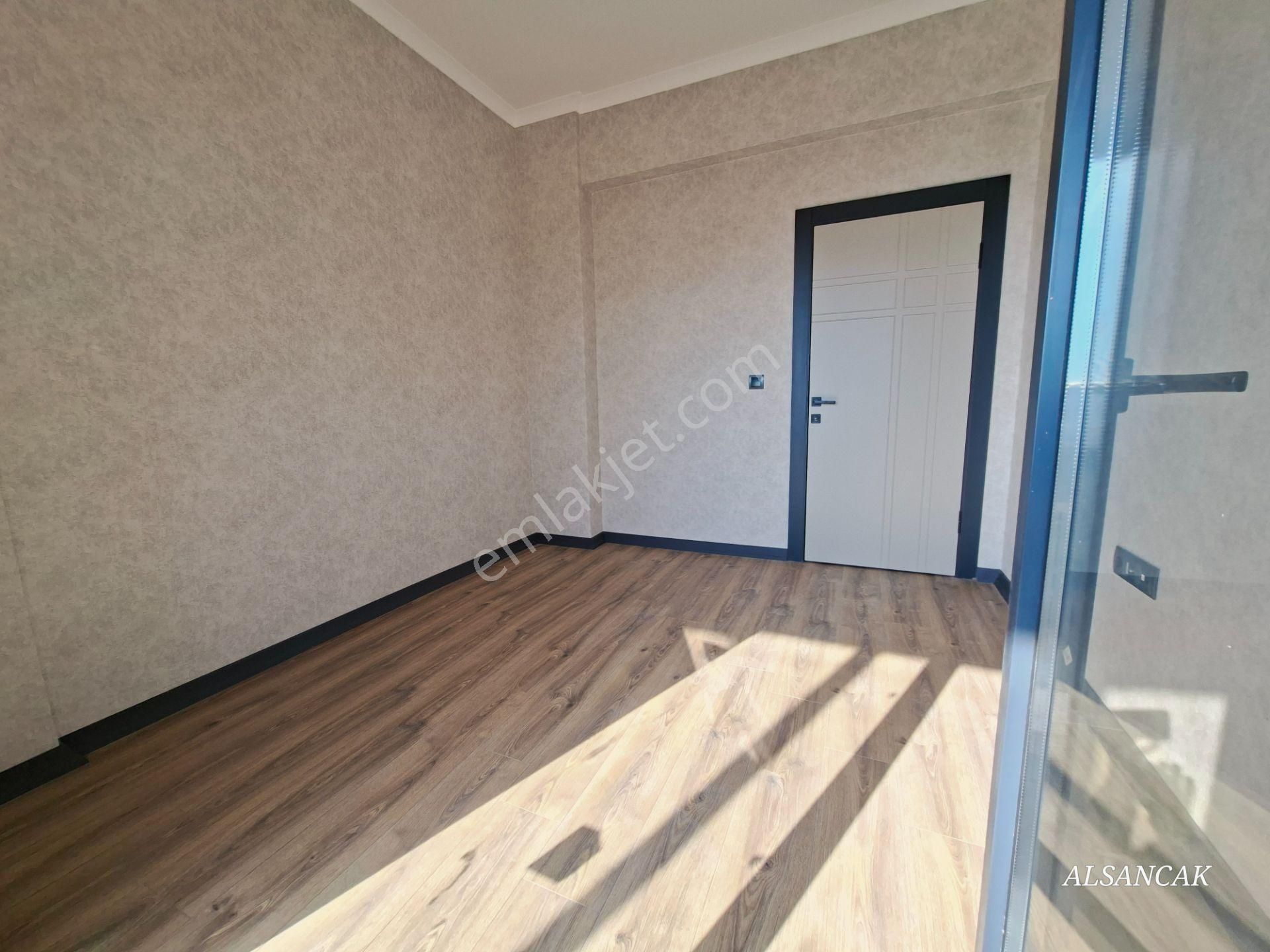 Sitede 2+1 Yeni Lüks Daire Ankastre Set Cam Balkon Yerden Isıtma - Görsel 15