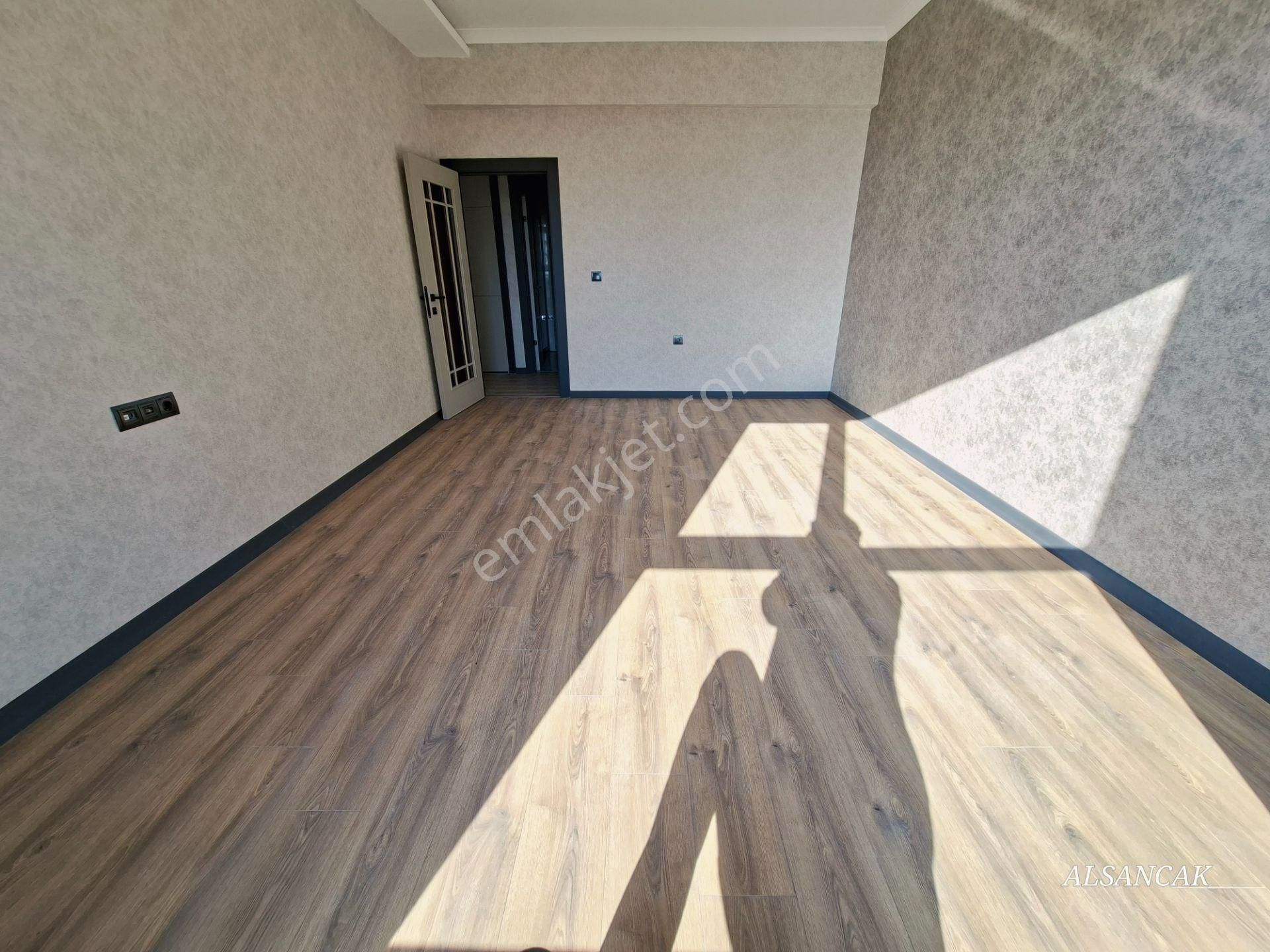 Sitede 2+1 Yeni Lüks Daire Ankastre Set Cam Balkon Yerden Isıtma - Görsel 11