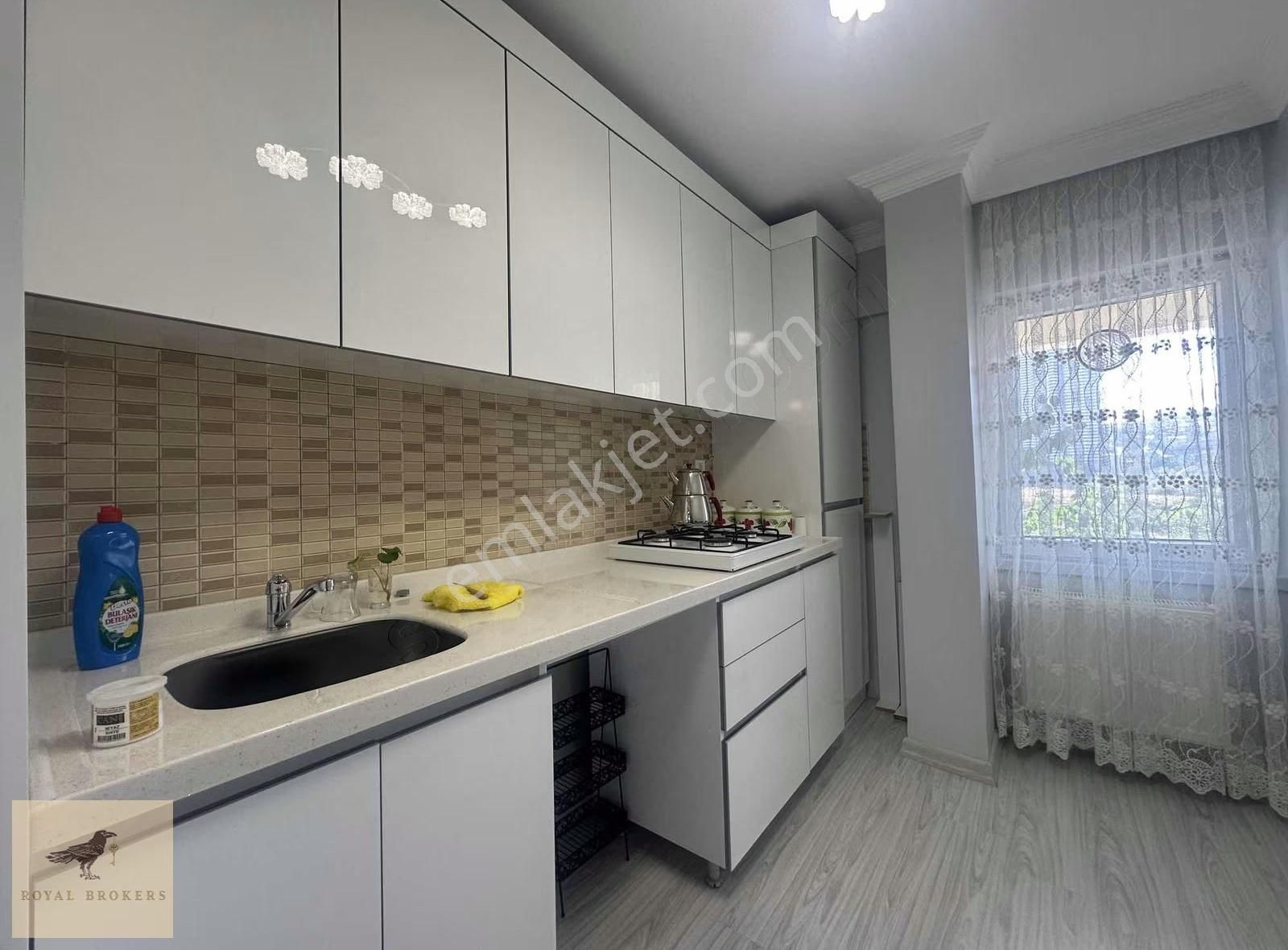 Satılık, Hilal'de, Yapılı, Oturuma Hazır, Krediye Uygun 4+1 - Görsel 4