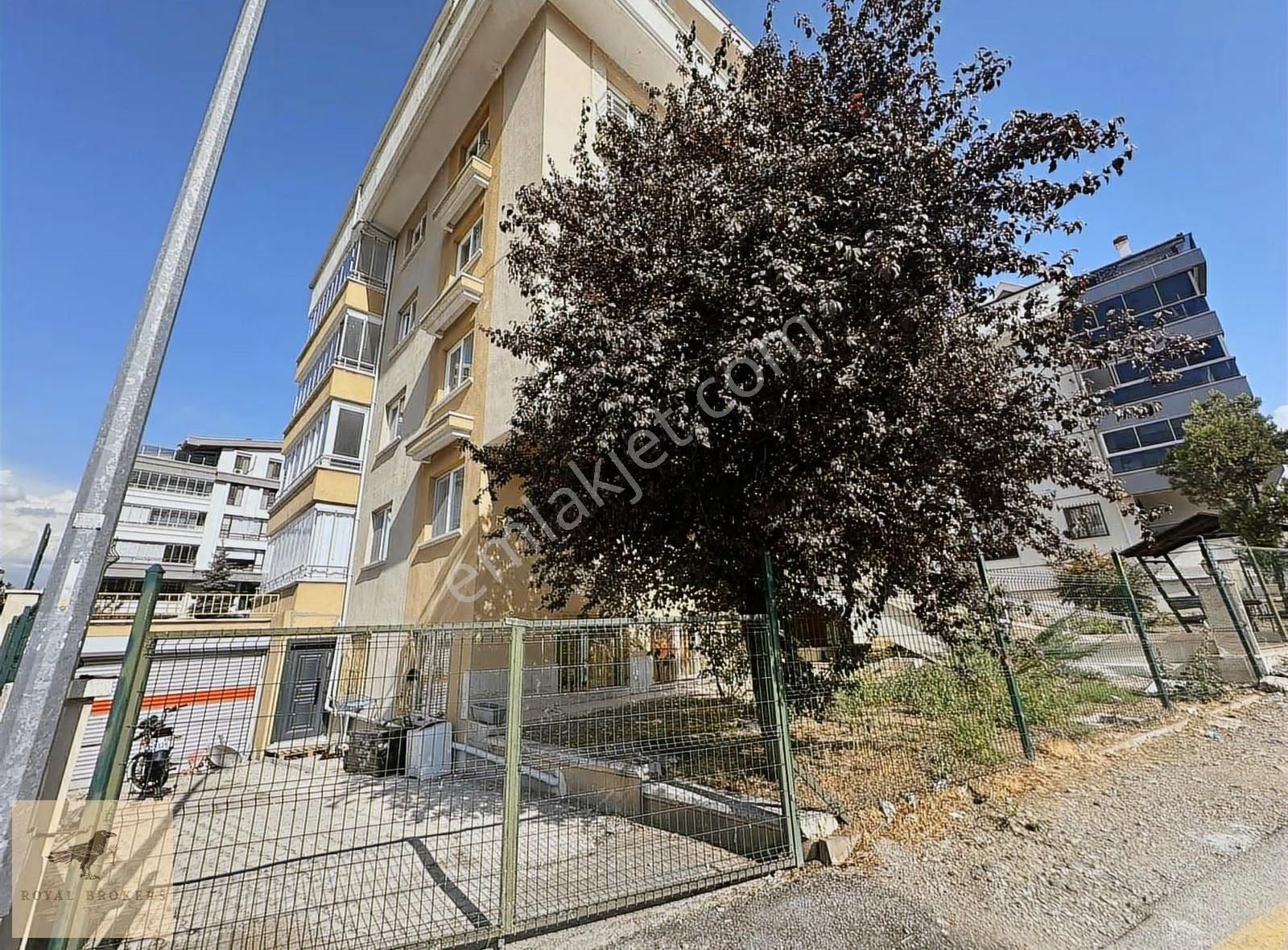 Satılık, Hilal'de, Yapılı, Oturuma Hazır, Krediye Uygun 4+1 - Görsel 13