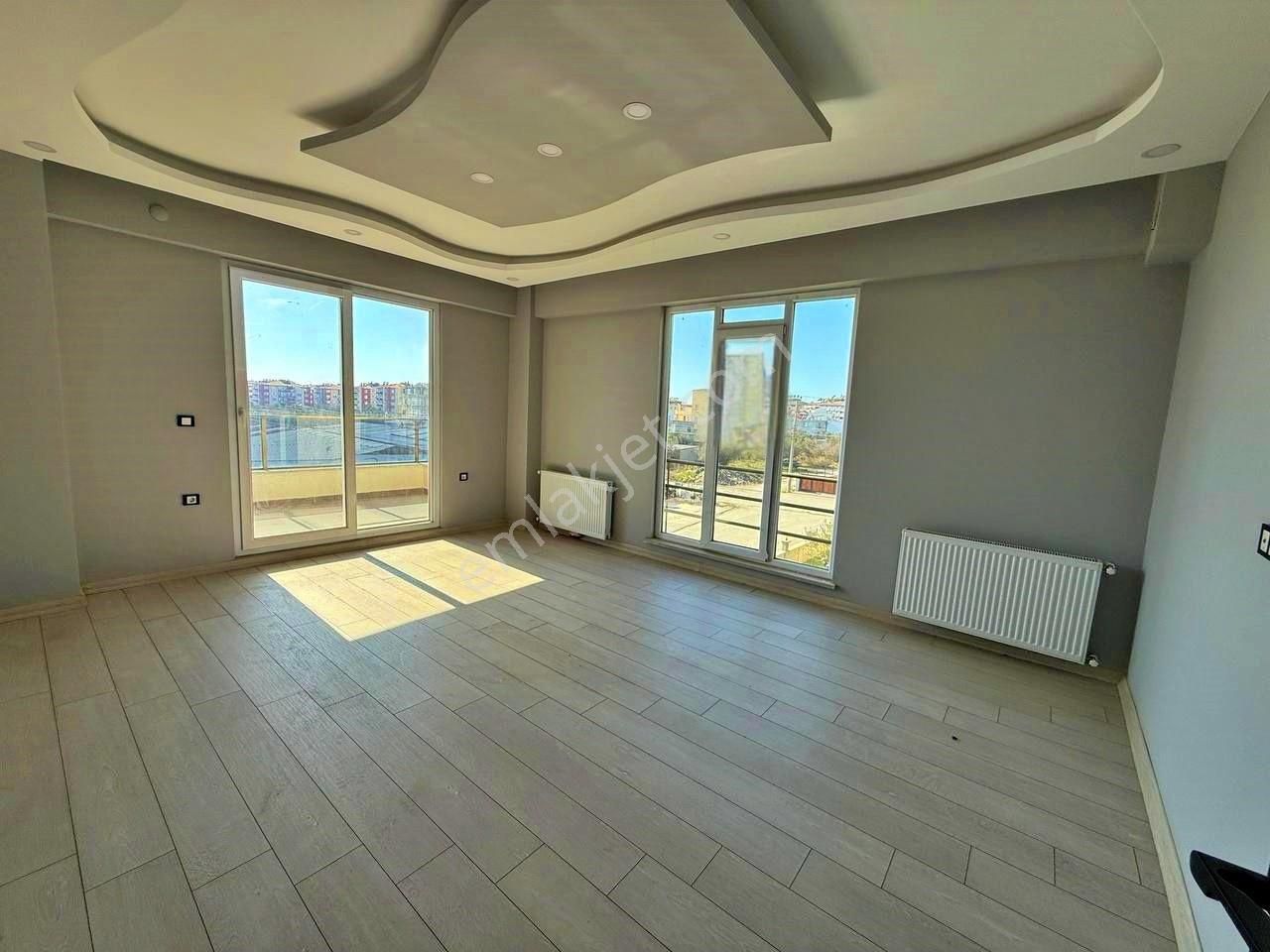 Uytun'dan Kadıköyde 3 Katlı Binada Geniş Kullanışlı 2+1 Daire - Görsel 10