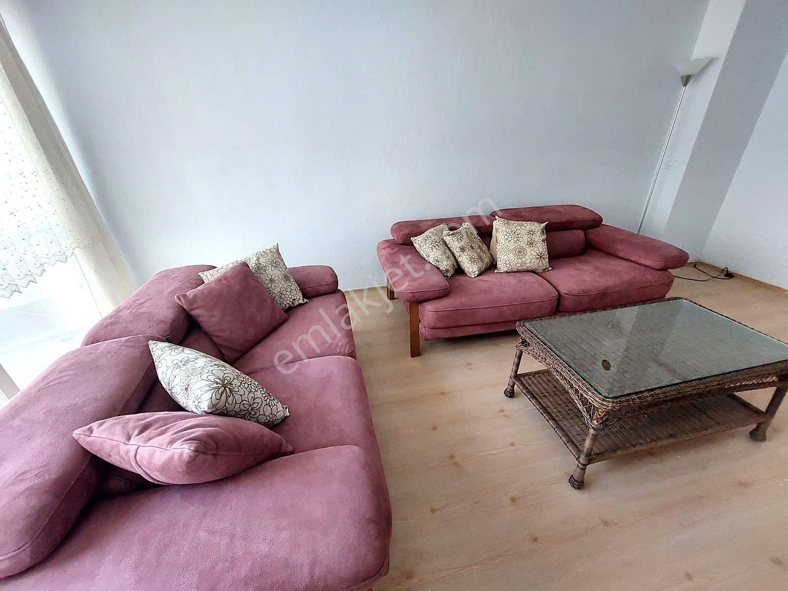 Kuşadası Limana 3 Dk Arakat Bakımlı 2+1 Satılık Daire - Görsel 2