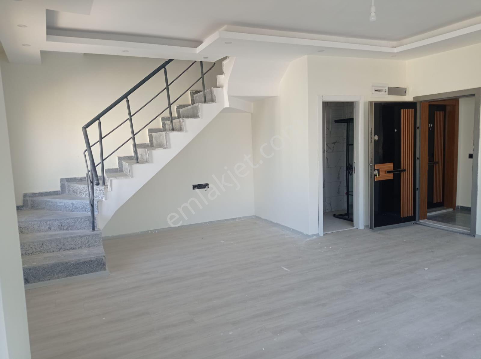 Sahibinden Çift Cepheli Köşe Çatı Dubleks İskanlı Daire - Görsel 25