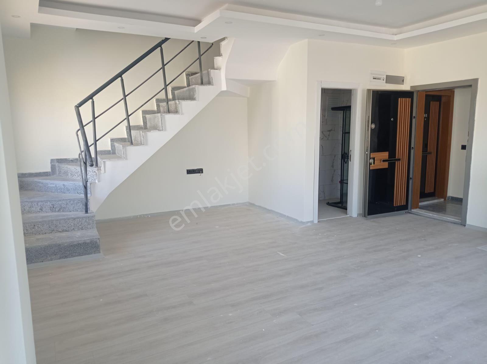 Sahibinden Çift Cepheli Köşe Çatı Dubleks İskanlı Daire - Görsel 15
