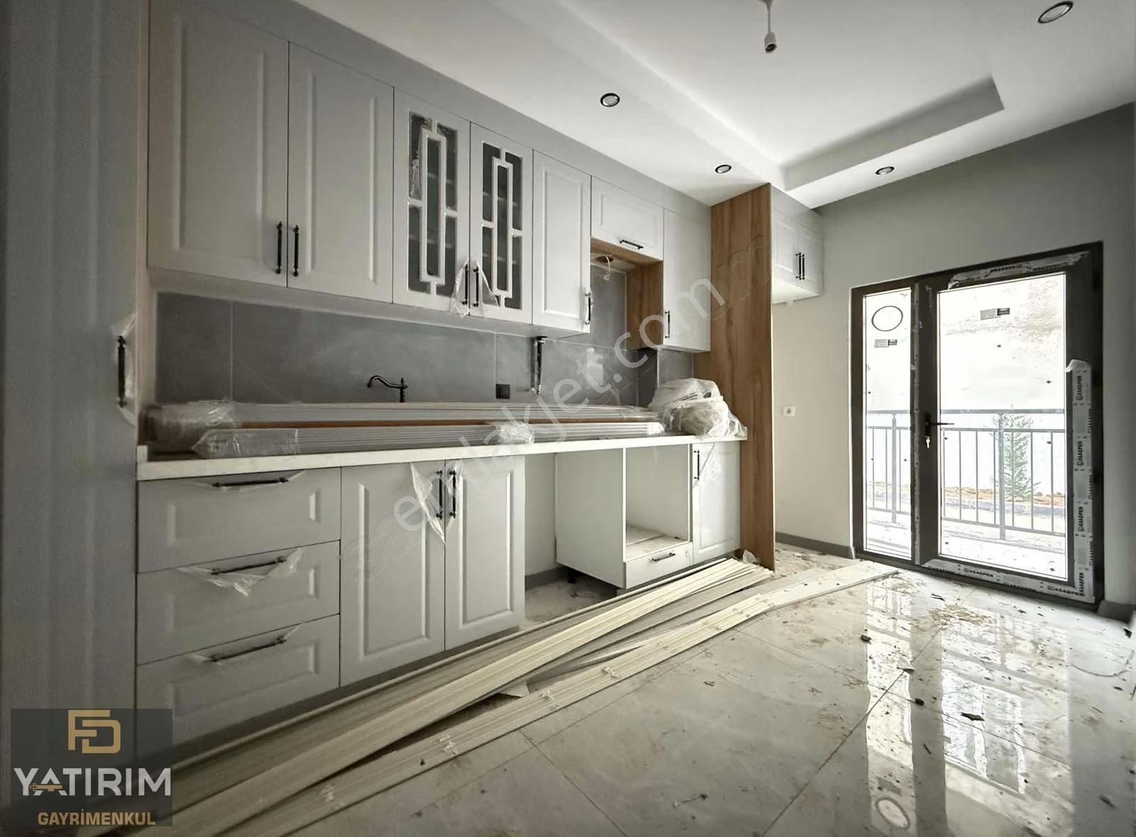 İstasyon Cad.yakını 2+1 90 M2 Ankastre Set İçinde Lüks Daire