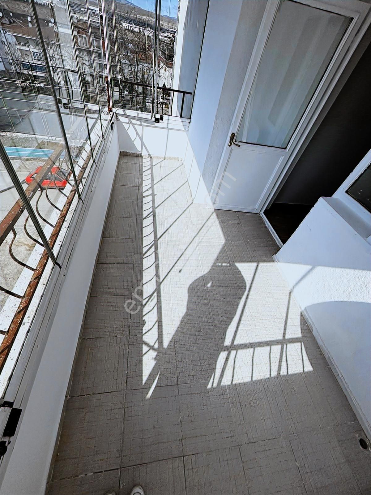 Sincan Tandoğan Mah'de 3+1 Ara Katta Full Yapılı Daire - Görsel 6