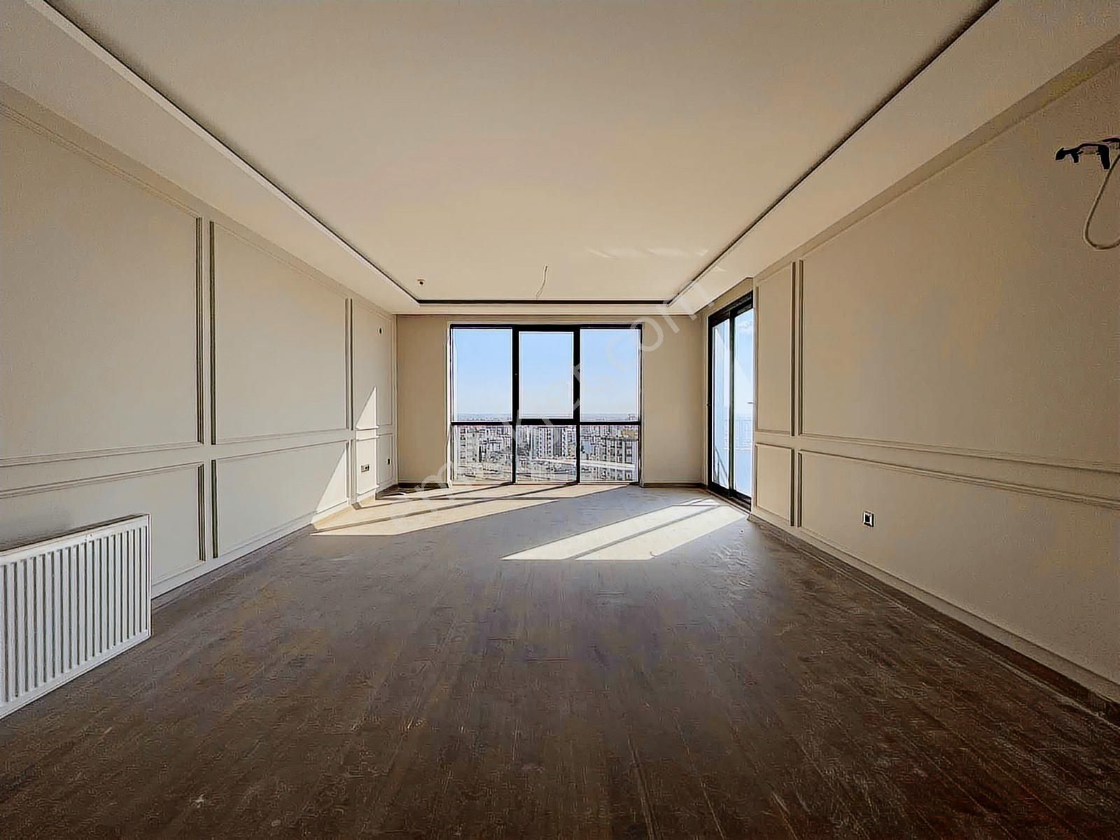 Çukurova Mahfesığmaz Satılık Daire Havuzlu Site Kapalı Otopark