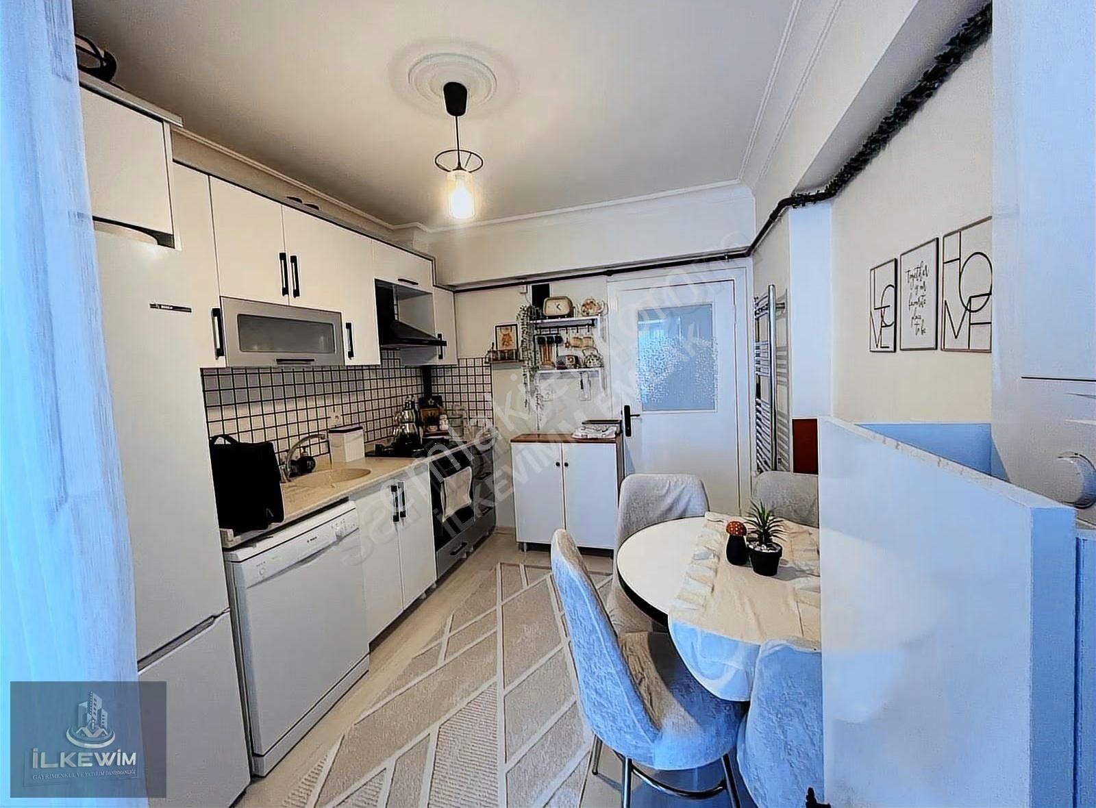 Asansörlü Binad Ön Cephede Ful Yapılı Masrafsız Fırsat 3+1 Daire - Görsel 2