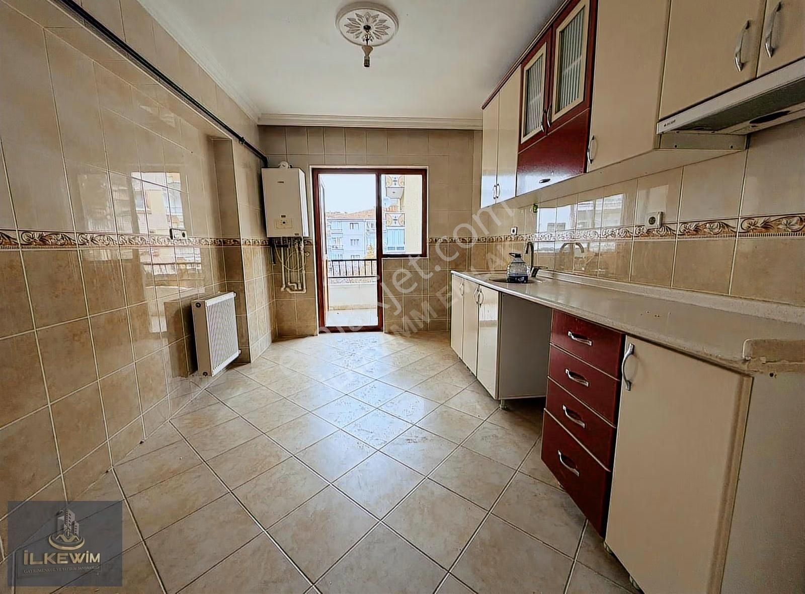 Cengizhan'da Natoyoluna Yakın - Ara Katta 3+1 Kiralık Daire - Görsel 14
