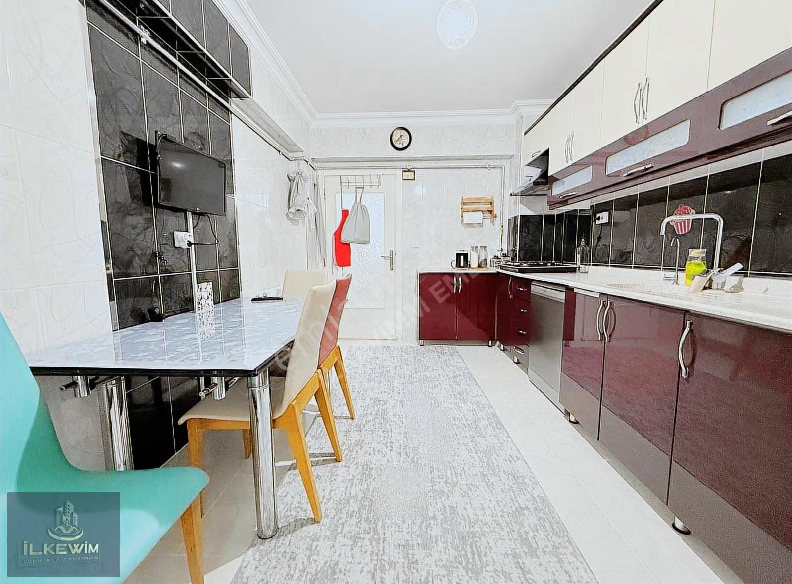 1080 Cadde Dibi Asansörlü-full Yapılı-katta 3+1 Satılık Daire - Görsel 4