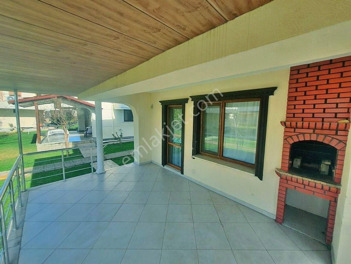 Uytun'dan Burhaniye Örende Denize 100 M Site İçinde 3+1 Villa - Görsel 5