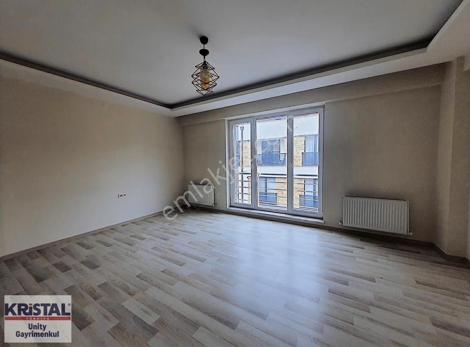 Kr Unıtyden Çamlıcada 2+1 Kiralık Daire - Görsel 3