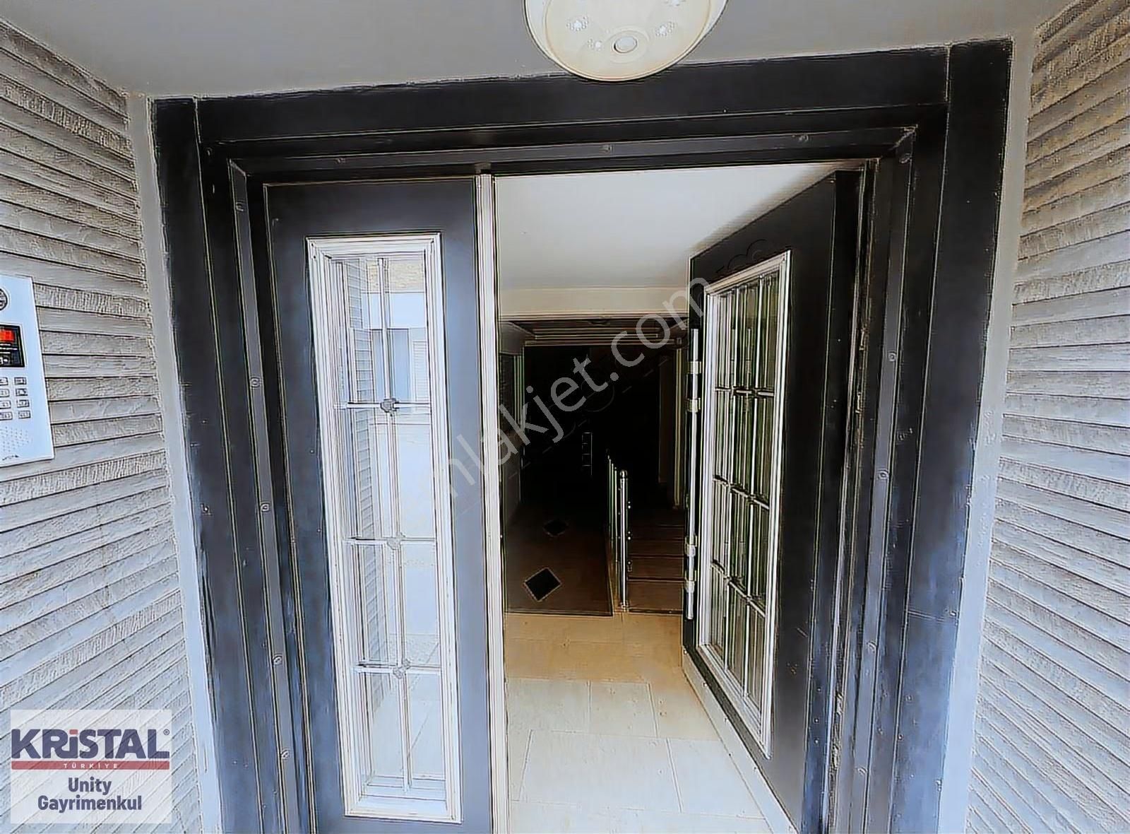 Kr Unıtyden Çamlıcada 2+1 Kiralık Daire - Görsel 9