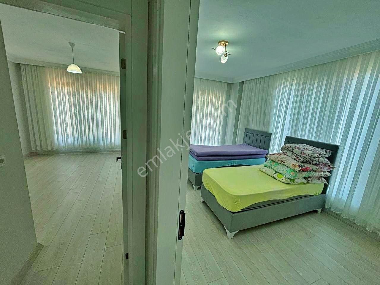 Uytundan Pelitköyde Denize 300 Metre Bahçeli 6+2 Müstakil Villa - Görsel 34