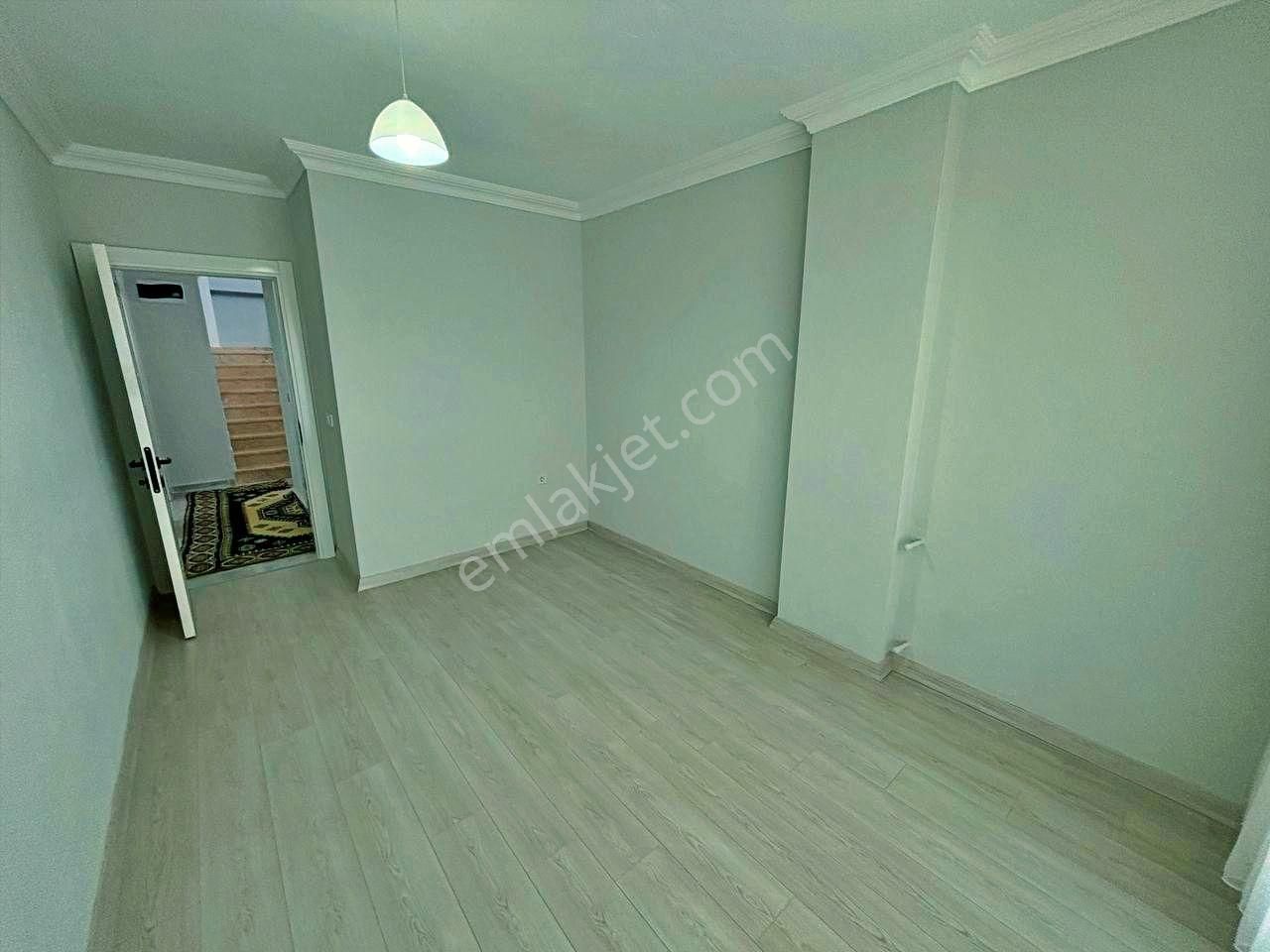 Uytundan Pelitköyde Denize 300 Metre Bahçeli 6+2 Müstakil Villa - Görsel 22