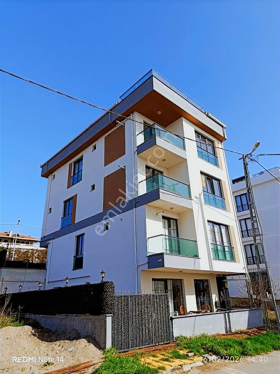 Büyükçekmece Yenimahalle'de Satılık Daire Yada Komple Sıfır Bina - Görsel 24
