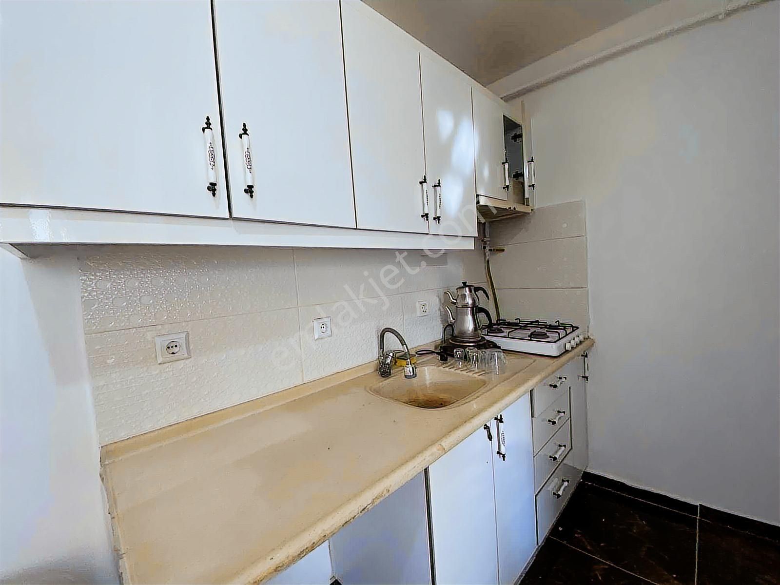 Yenidoğan Mah. Merkez Konumda Kısmi Eşyalı 1+1 Kiralık - Görsel 11