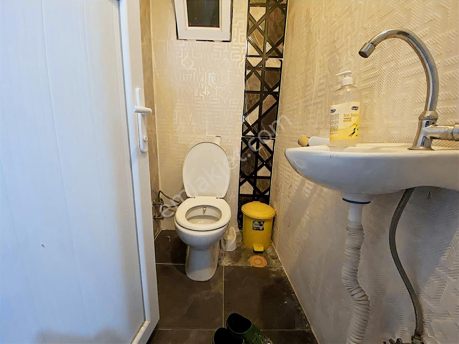 Yenidoğan Mah. Merkez Konumda Kısmi Eşyalı 1+1 Kiralık - Görsel 3