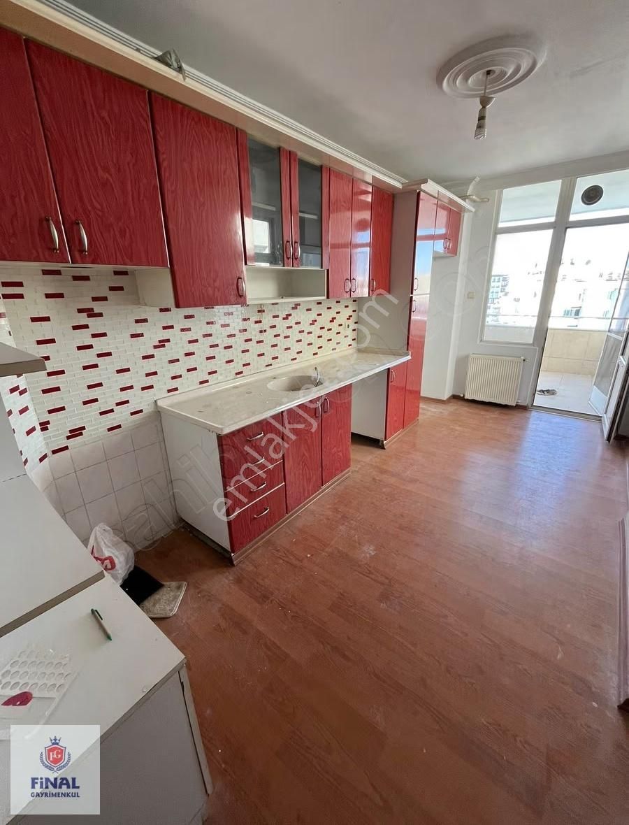 Finalden Mavi Blvrda İnan Dondurma Civ. Geniş Oturum D.gazlı 3+1