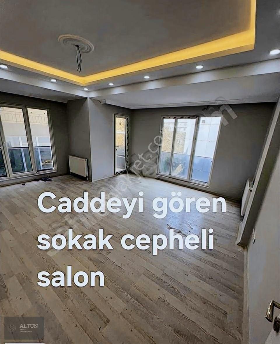 Reşitpaşa Cad.1.kat 3+1 Satılık 3 Yıllık Binada 140m2 Lüks Daire